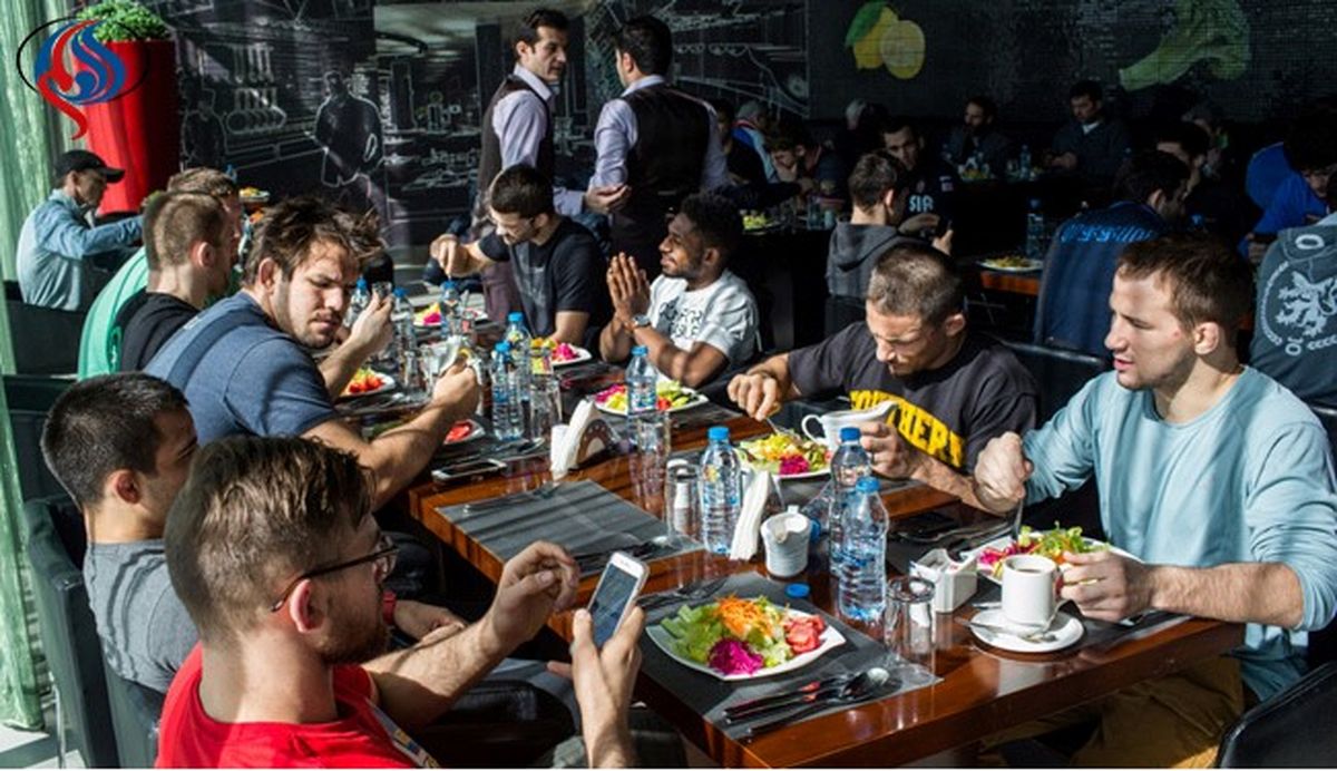 خاطره خوش کشتی‌گیران آمریکا از پیتزای ایرانی +عکس