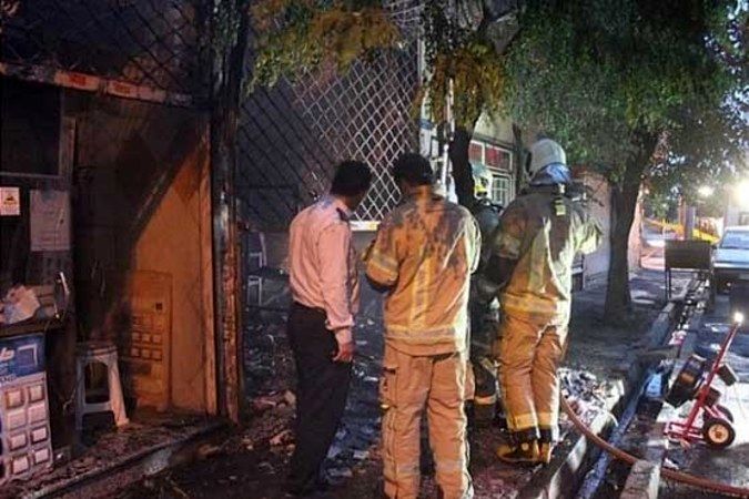 آتش‌ فروشگاه لوازم آرایشی را خاکستر کرد +عکس