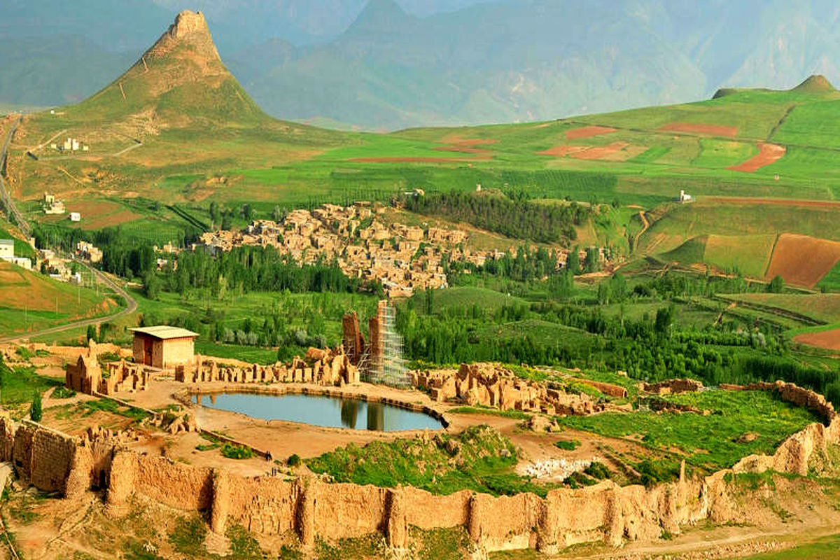 تخت سليمان در كجای ايران قرار دارد؟