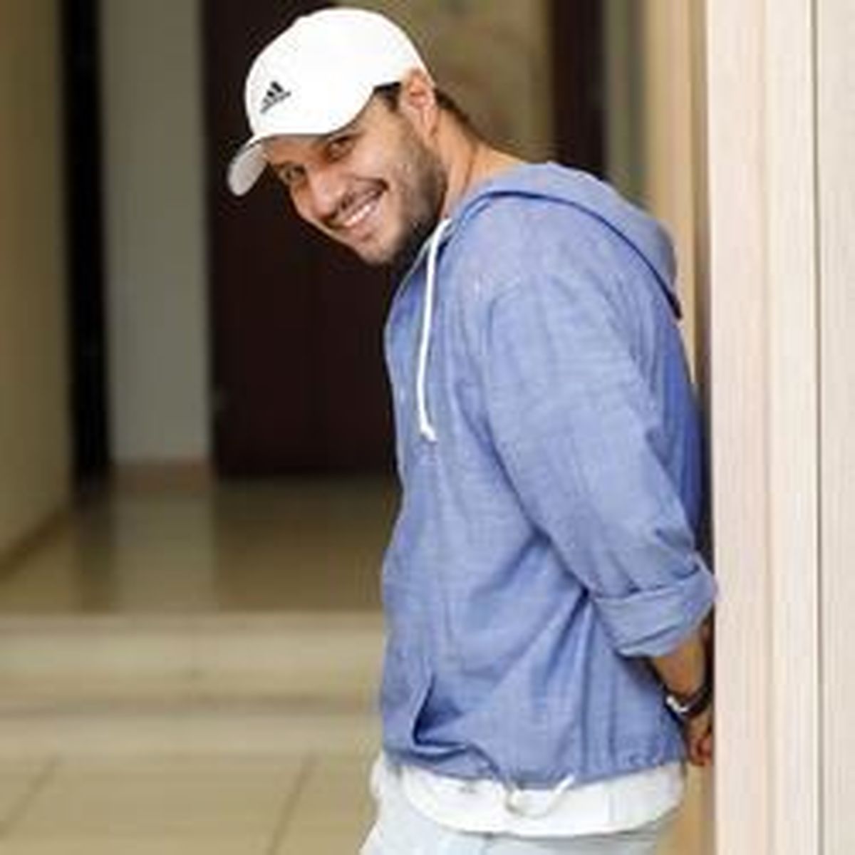 جواد عزتی همبازی مهران مدیری شد