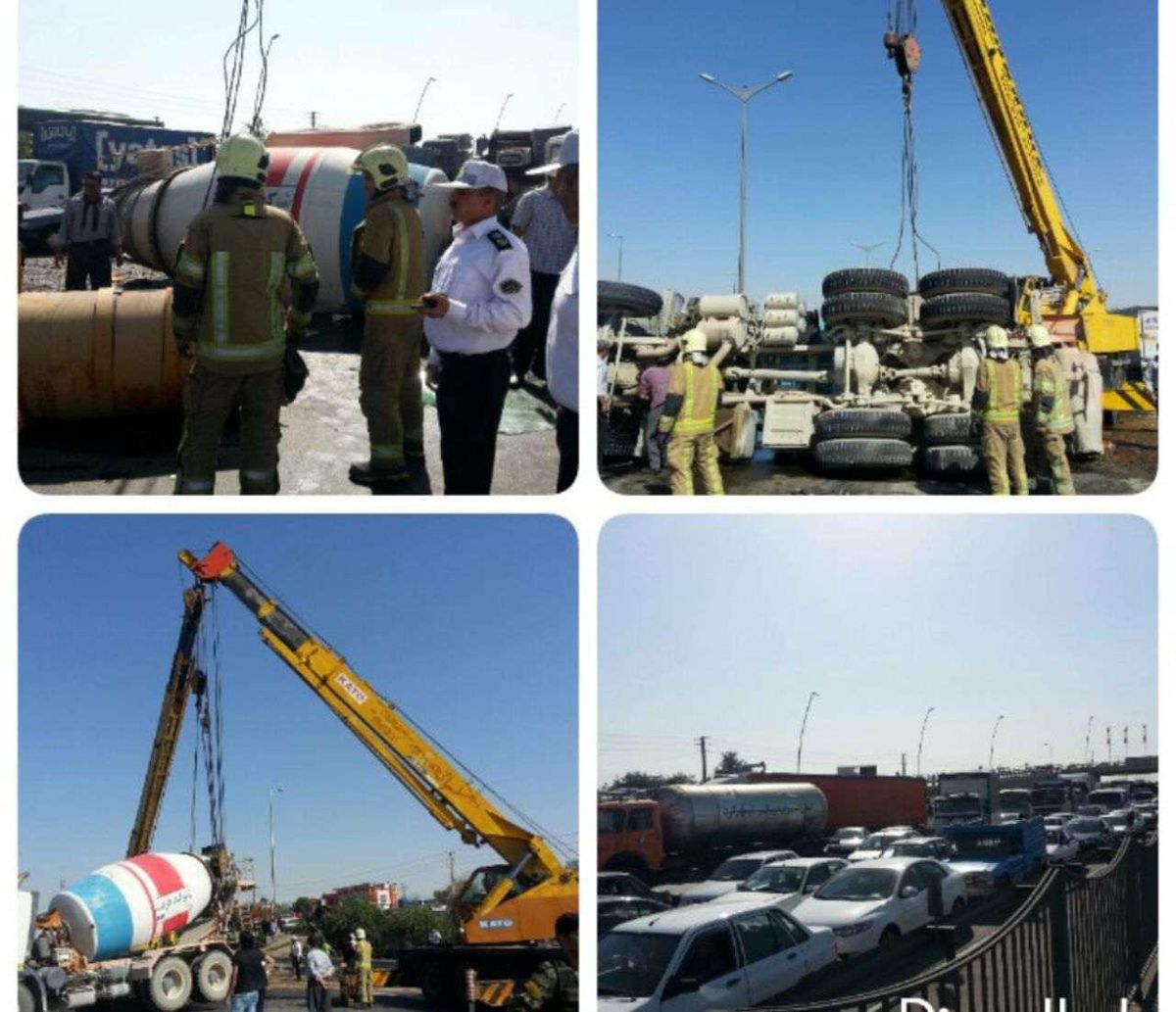 واژگونی میکسر حاوی ۲۰ تُن بتن در بزرگراه آزادگان +عکس