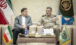 وزیر راه و شهرسازی با فرمانده کل ارتش دیدار کرد