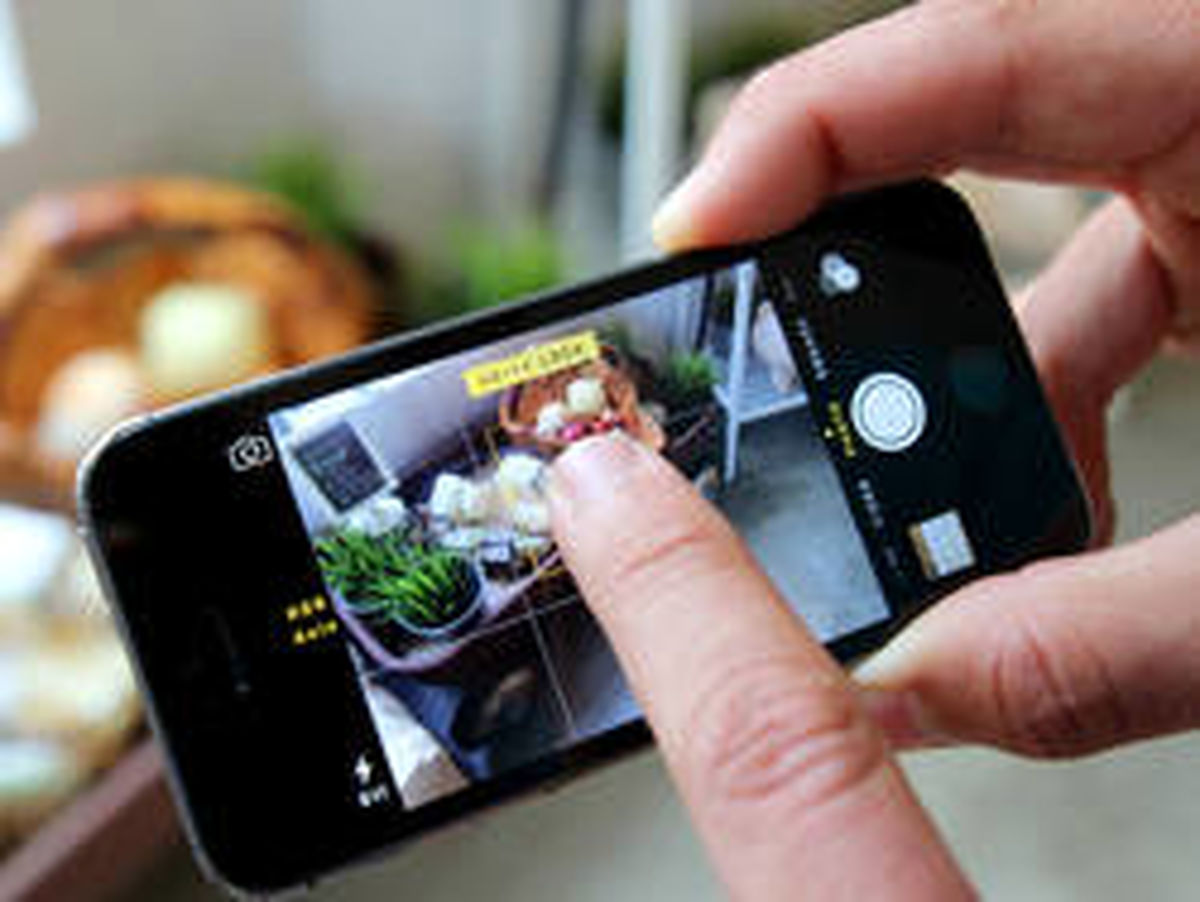 تمام کارهایی که می‌توان با فتوشاپ در یک گوشی آی‌فون انجام داد