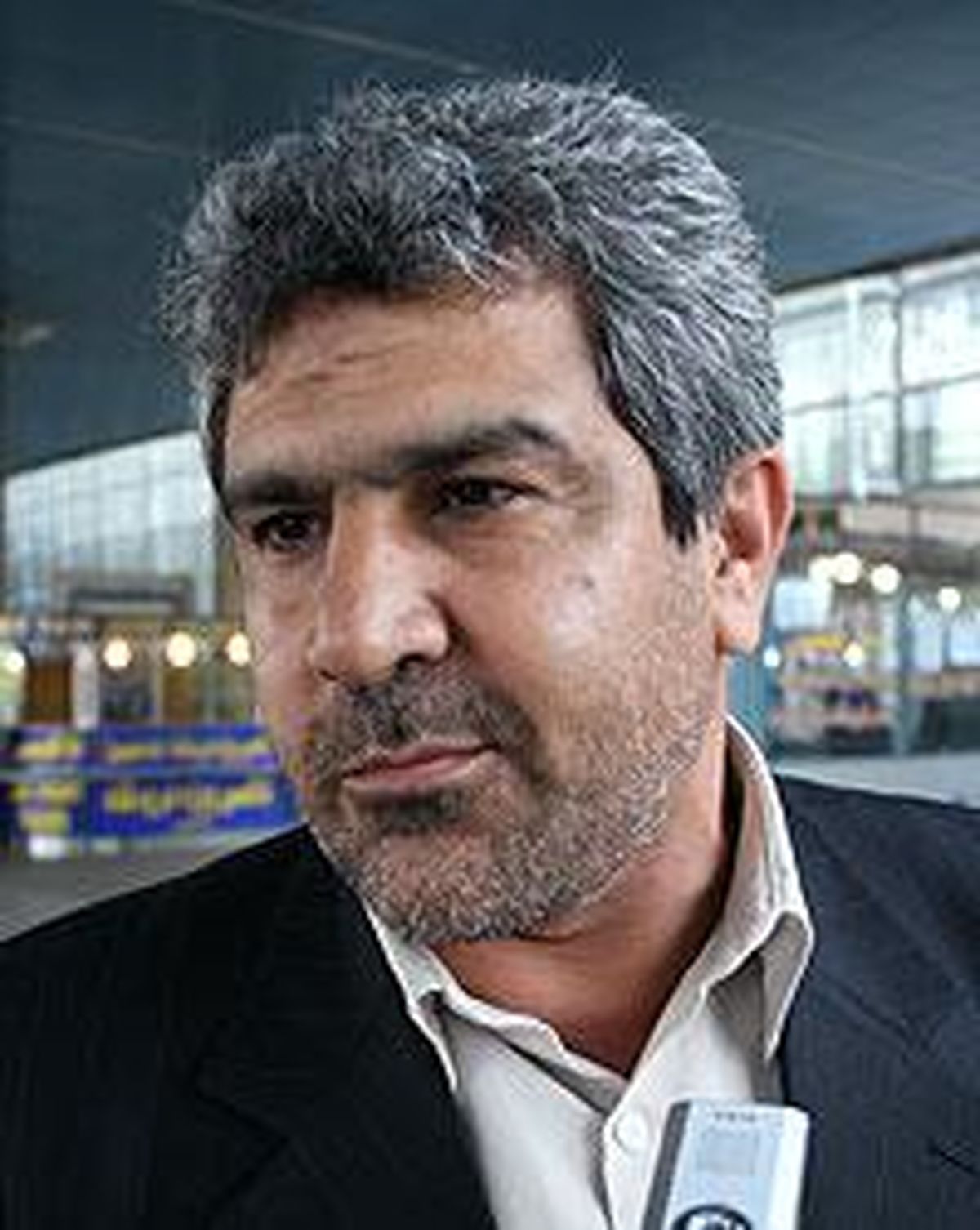 دو نگاه متفاوت به نامه نگاری حداد عادل و احمدی نژاد