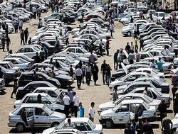 تاثیر قیمت دلار بر بازار خودرو؛ همه فروشنده شدند