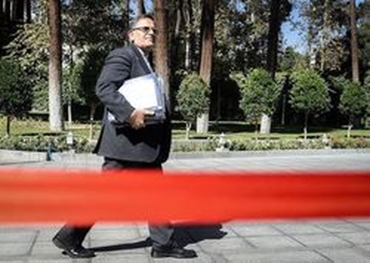 سیف رفتنی شد؟
