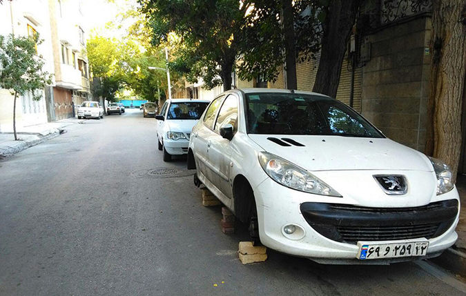 عکس خاص از پژو ۲۰۷ یک خانم