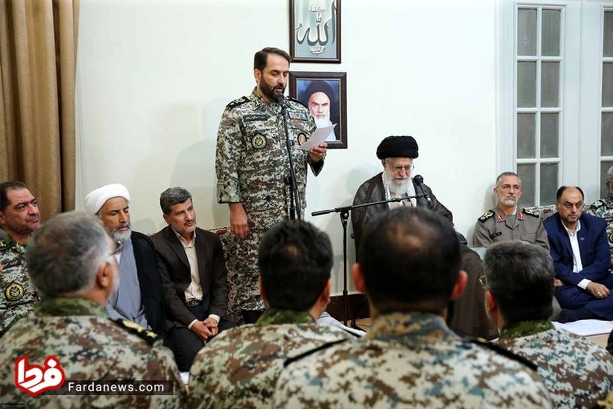 تصاویر: دیدار فرماندهان پدافند هوایی ارتش با رهبری