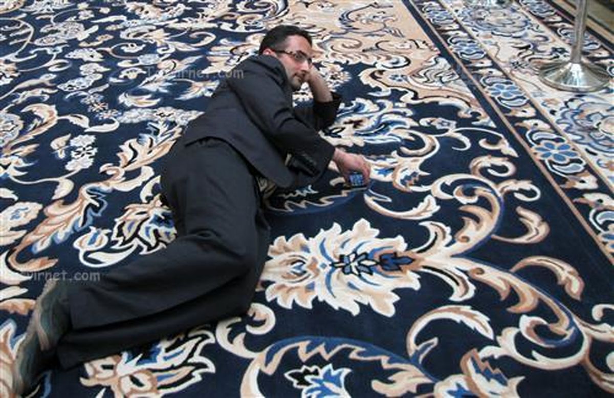 عکس جالب مجری "صرفاجهت اطلاع"