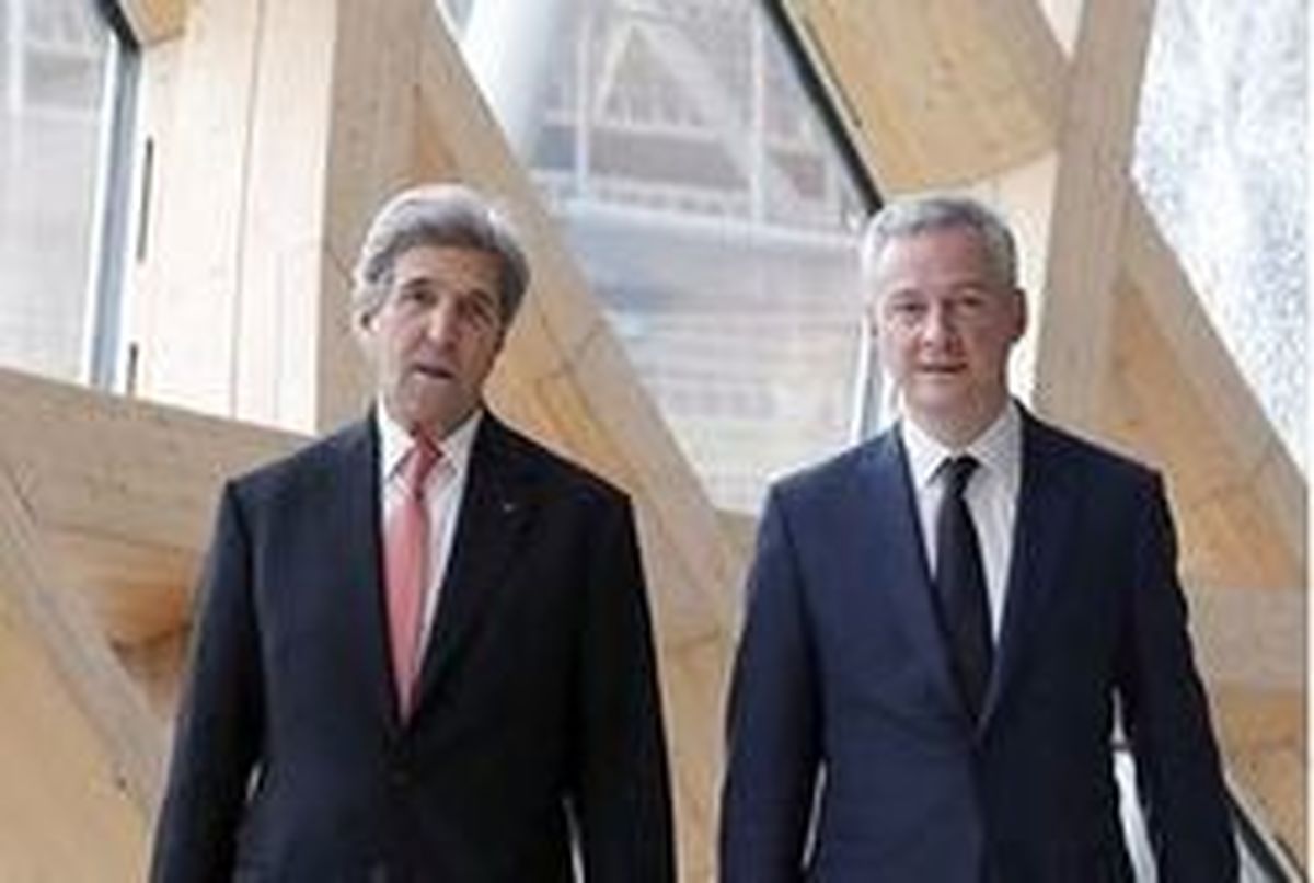 متلک کری به ترامپ: گواهی دور کمر بیار!