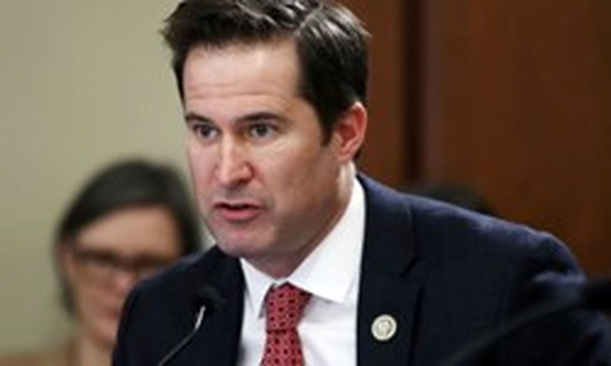 قانون‌گذار سابق آمریکایی: تهدید ایران اشتباه است