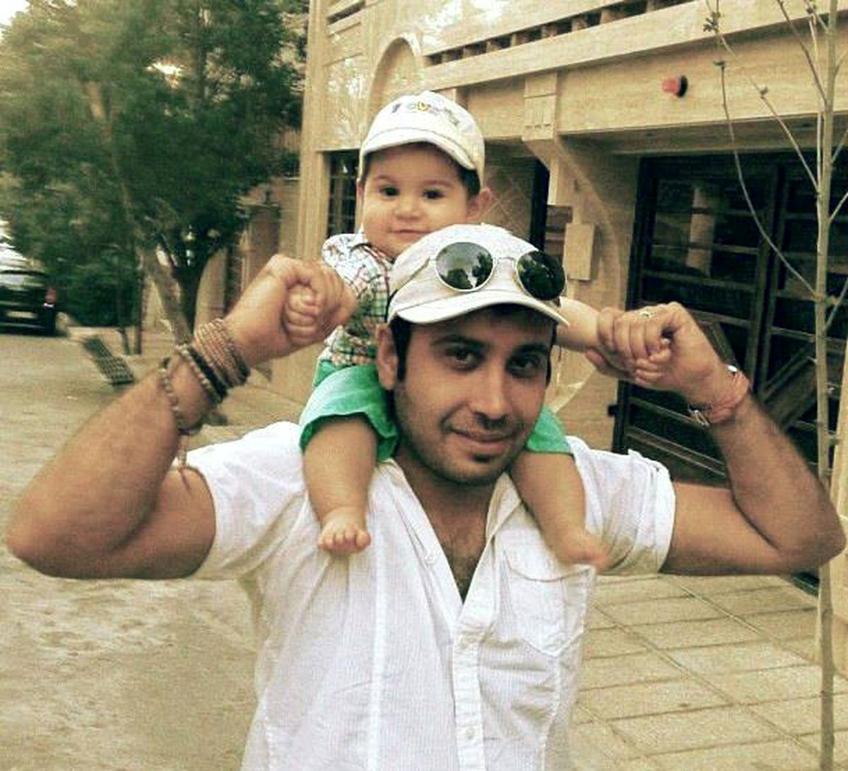 عکس/ محسن‌چاوشی و فرزندش