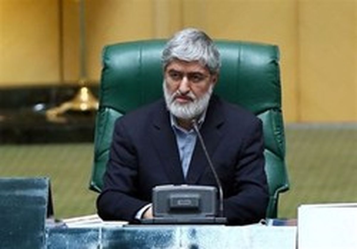 تجلیل مطهری از شعرخوانی بودجه‌ای دولت