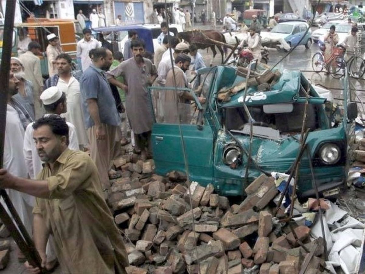 تصاویر: 4 کشته و 112 زخمی در اثر بارش باران