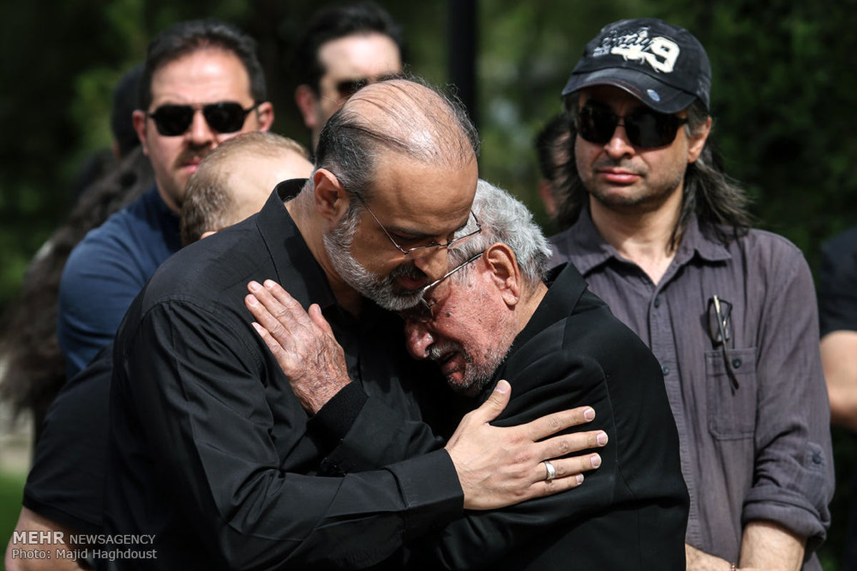 عکس: محمد اصفهانی سیاه‌پوش شد