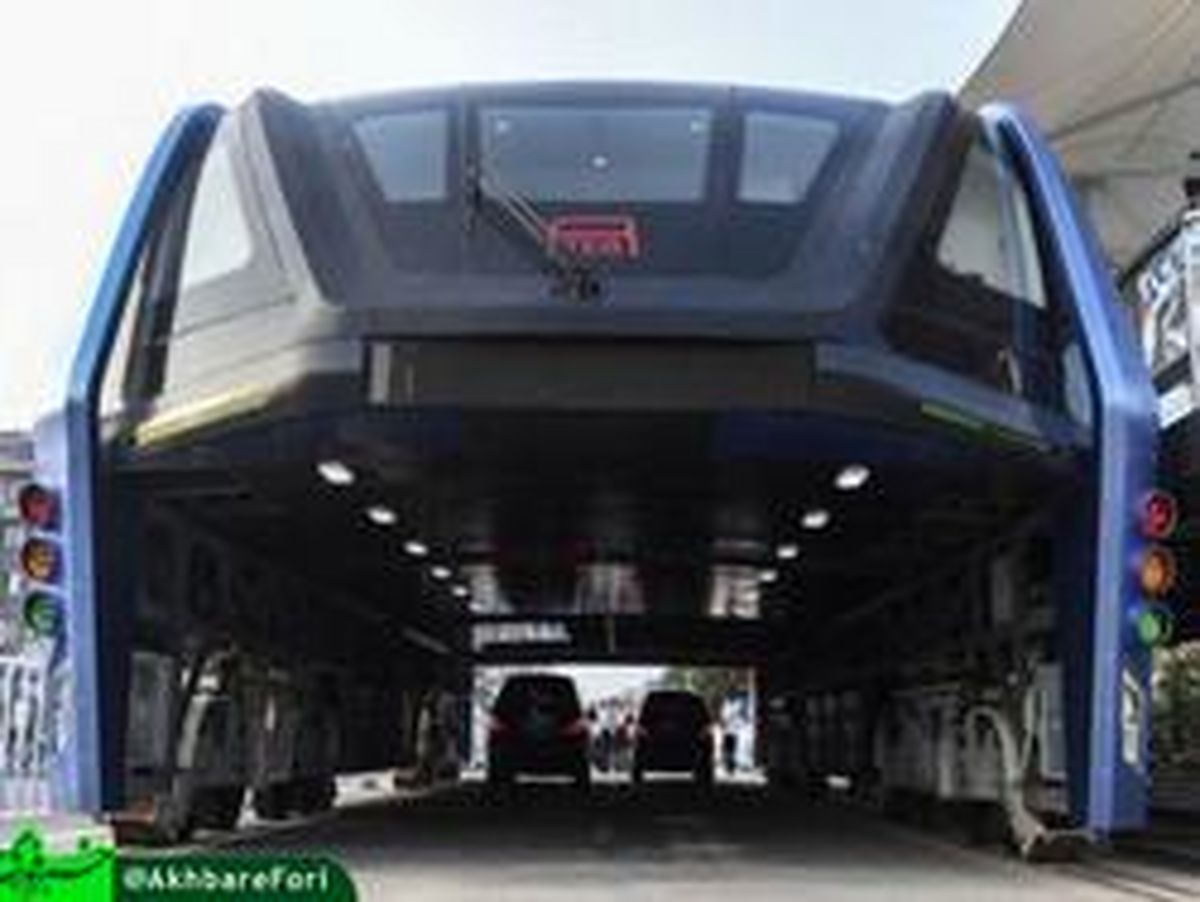 اتوبوسی با ظرفیت ۱۲۰۰ مسافر در چین! +عکس