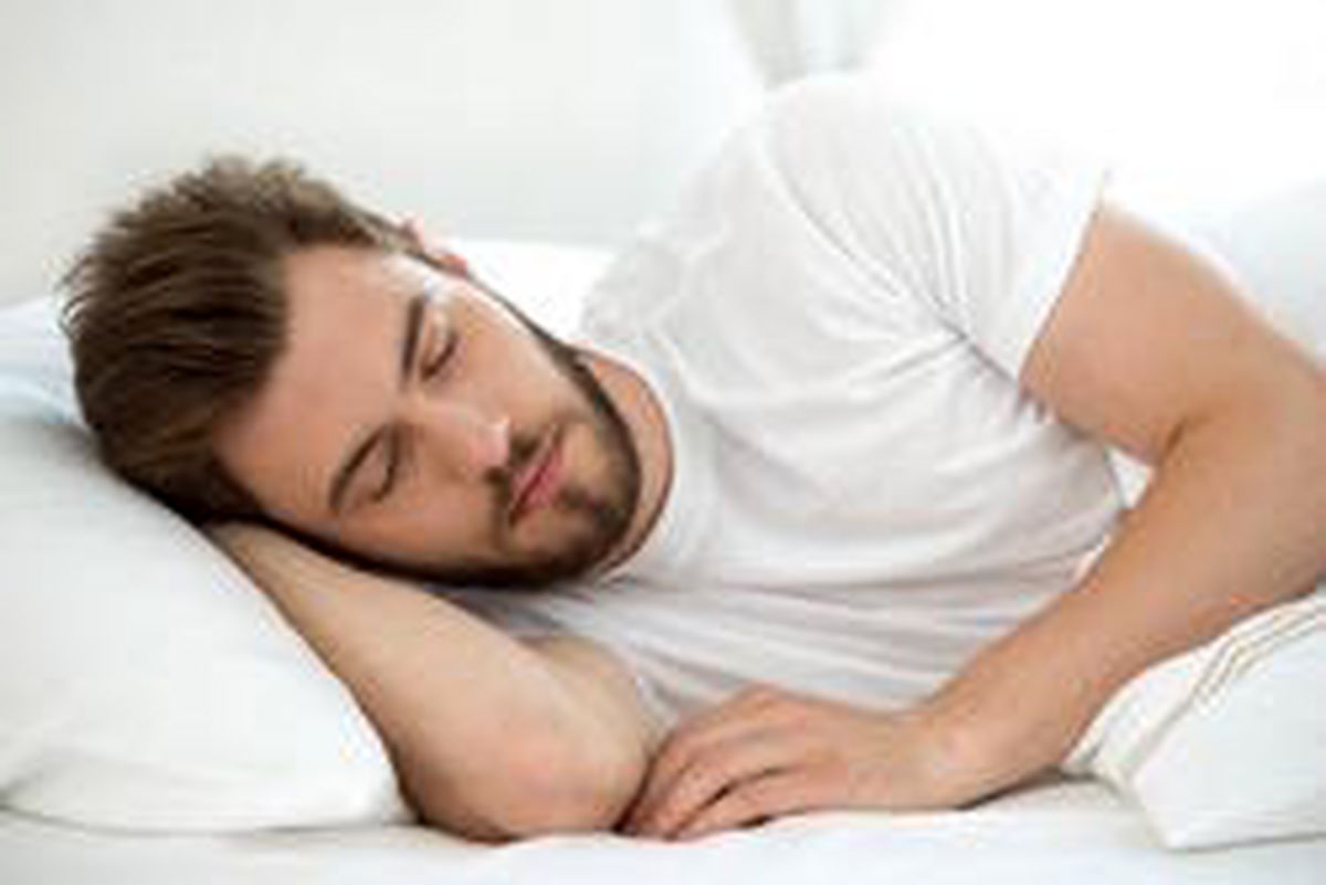 ۴ دلیل تمایل به خواب زیاد