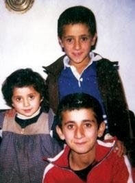 عکس/ تصویری جالب از کودکی علی کریمی