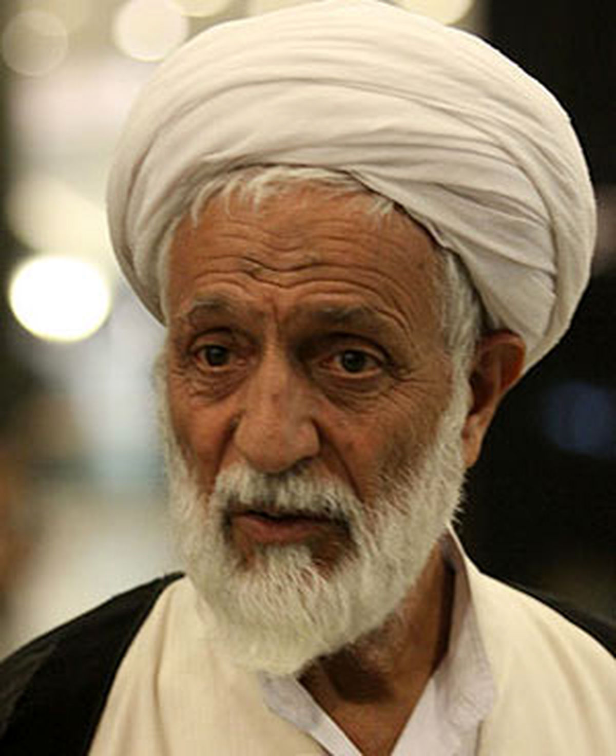 دلیل درخواست احمدی نژاد برای بازدید از زندان اوین «جوانفکر» است/ مشکل اصلی«اقتصاد» است نه «اوین»