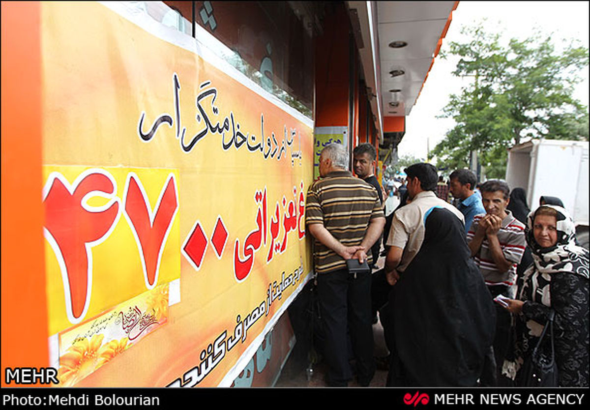 سرگردانی‌شهروندان‌درصف‌های‌مرغ/عکس
