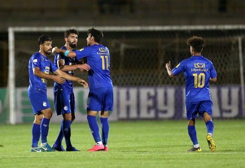برق رفت؛ بازی استقلال و گل ریحان متوقف شد +عکس