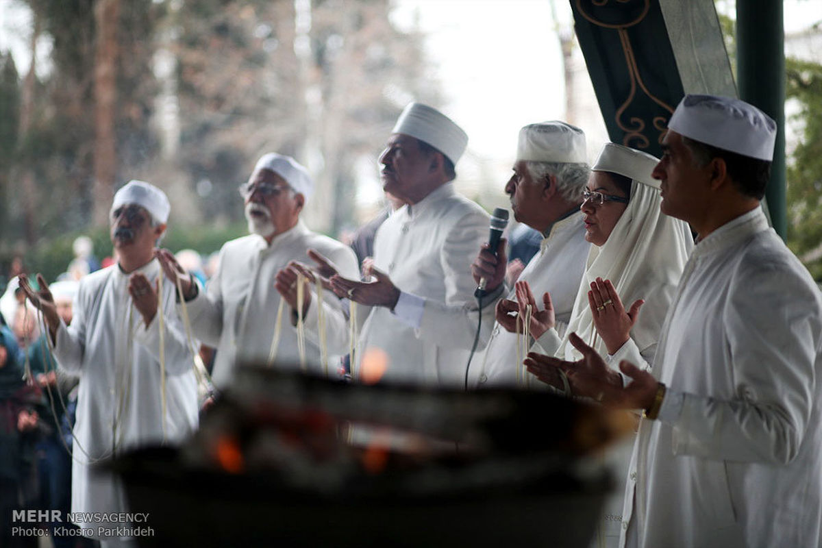 گزارش تصویری ۵ دی‌ماه: از سالگرد درگذشت زرتشت تا سرزمین ایرانی‌ها در روسیه
