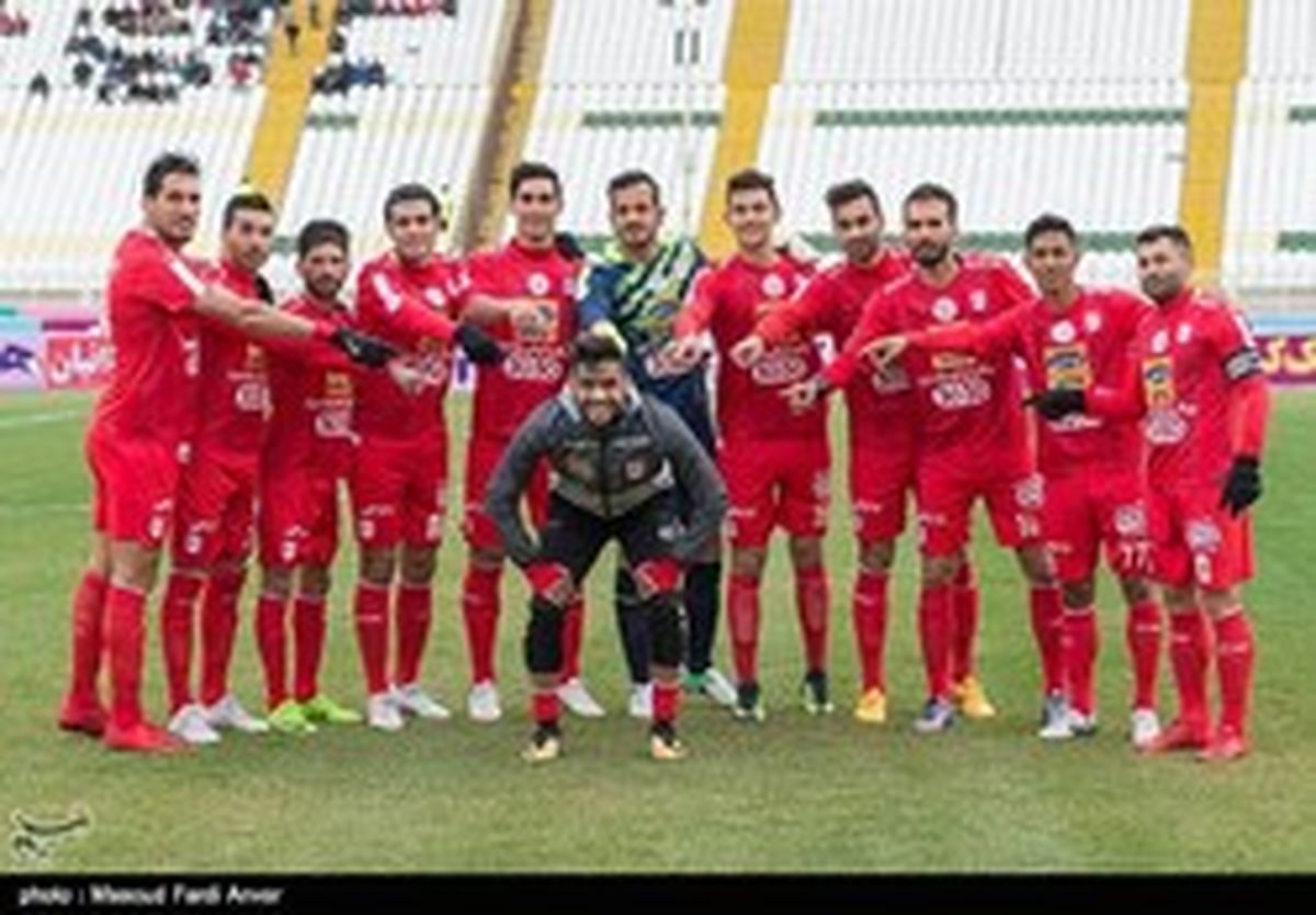 ساغلام در فرودگاه استانبول برای سفر به تبریز +عکس