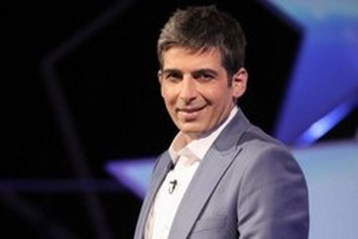 عکس یادگاری حمید گودرزی پای دیگ نذری +عکس