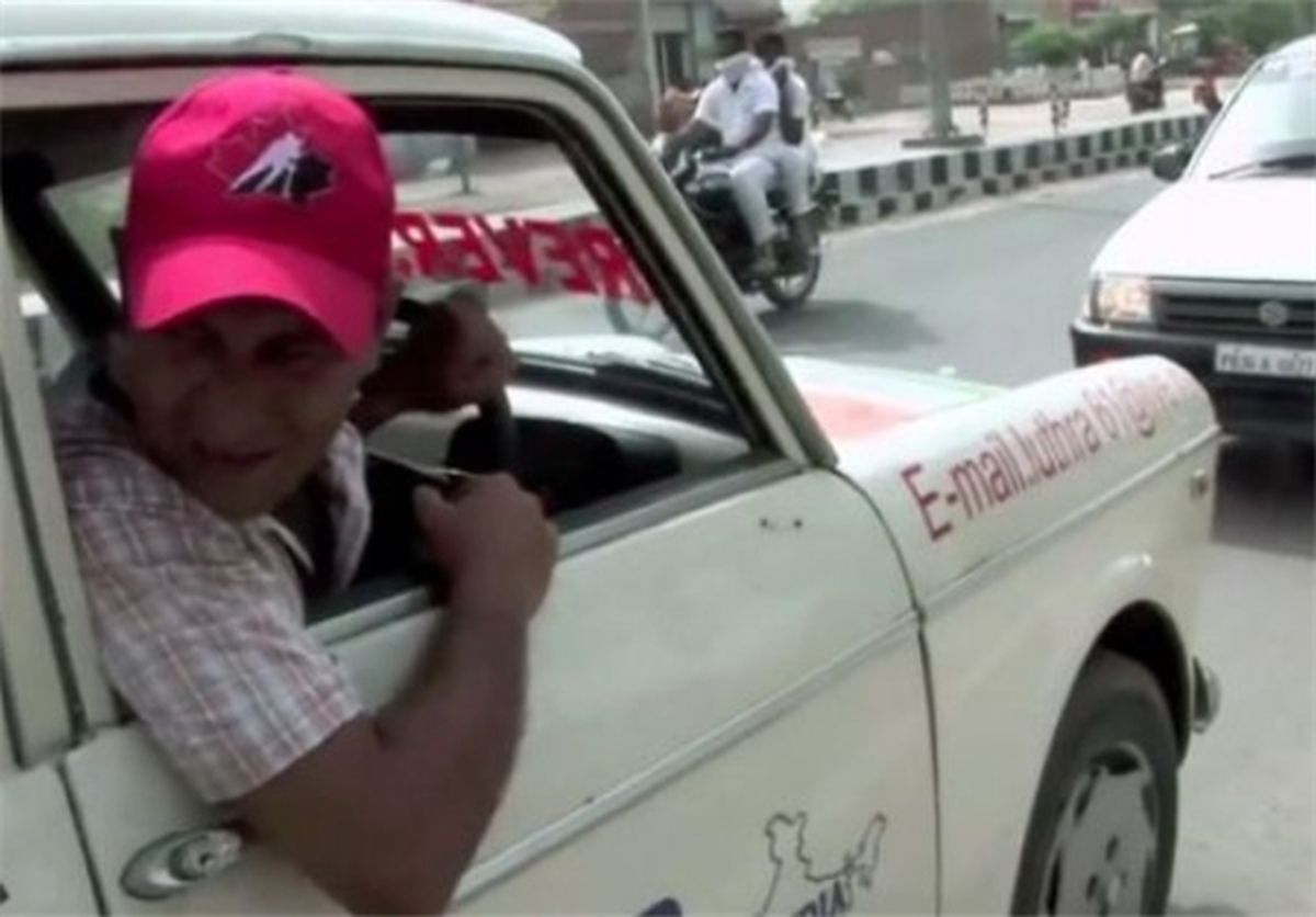 11 سال رانندگی معکوس+عکس