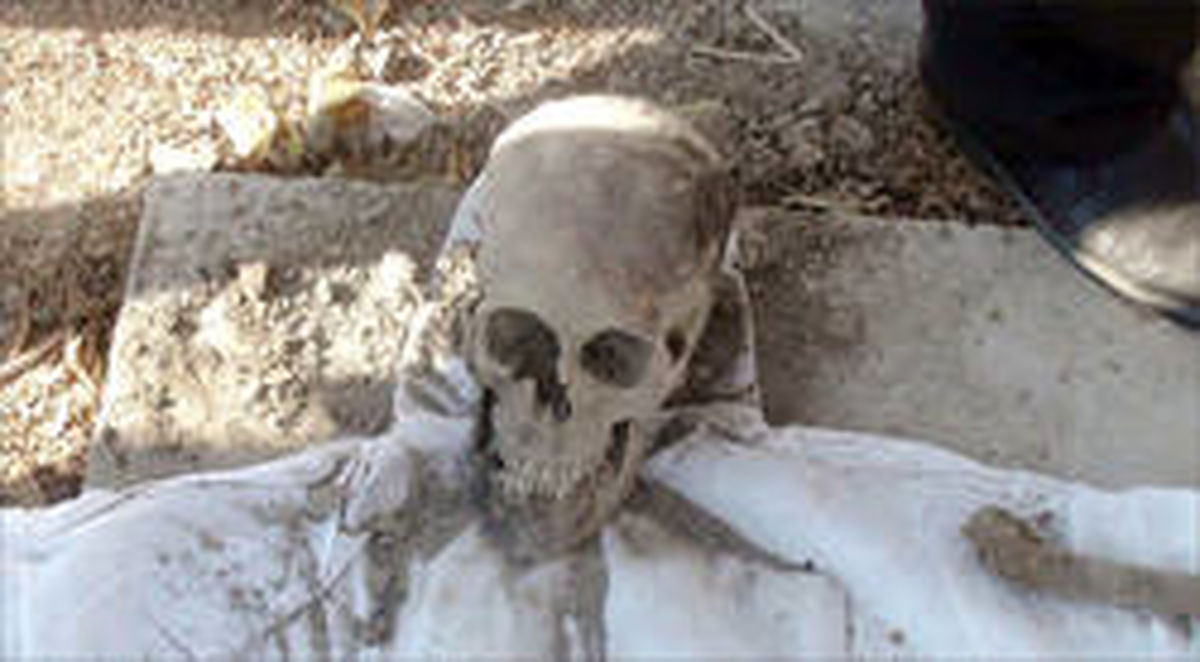 بقایای جسد زن جوان و جمجمههای درون کیسه