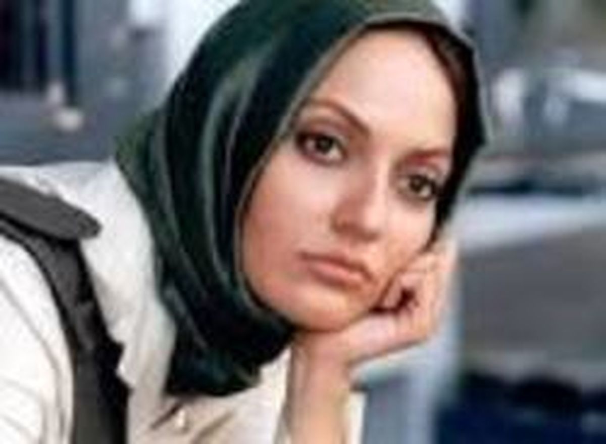 عکس: فرزند مهناز افشار در آغوش آقای مجری