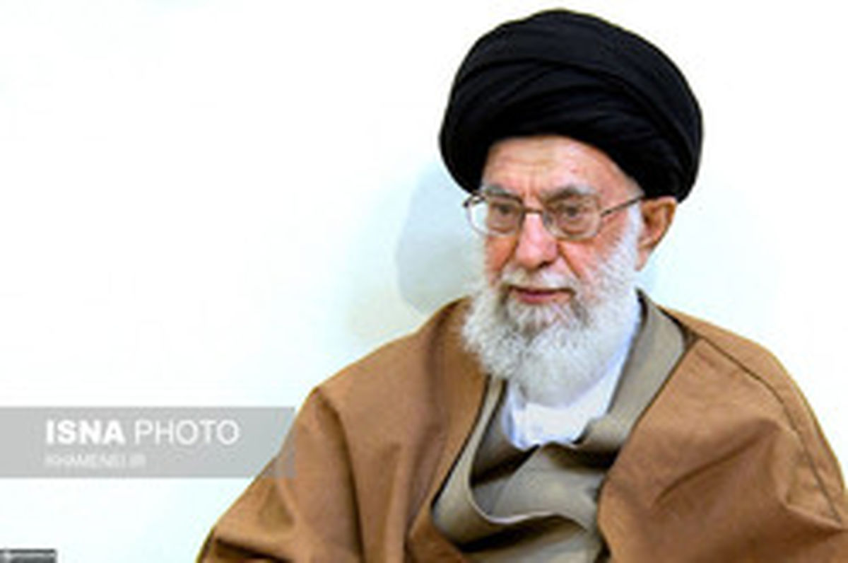 آخرین استفتائات حضرت آیت الله خامنهای درباره آرایش زن