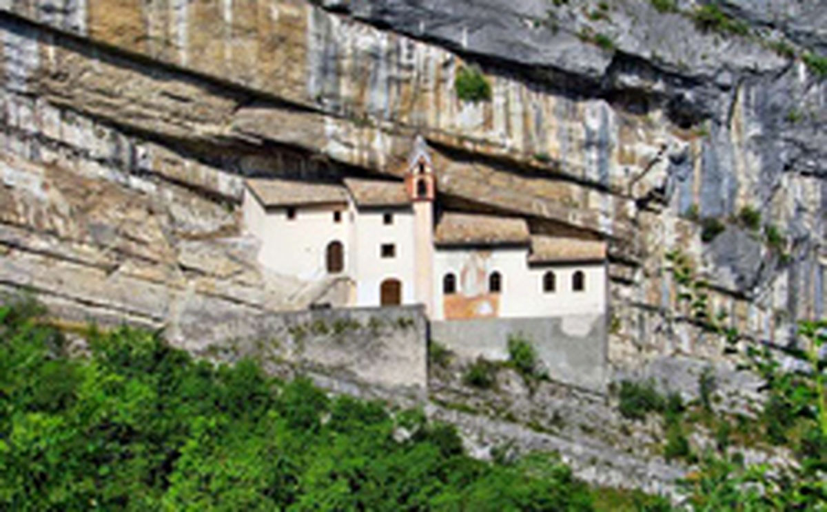 تصاویر: ساختمانهای قرنطینه جهان