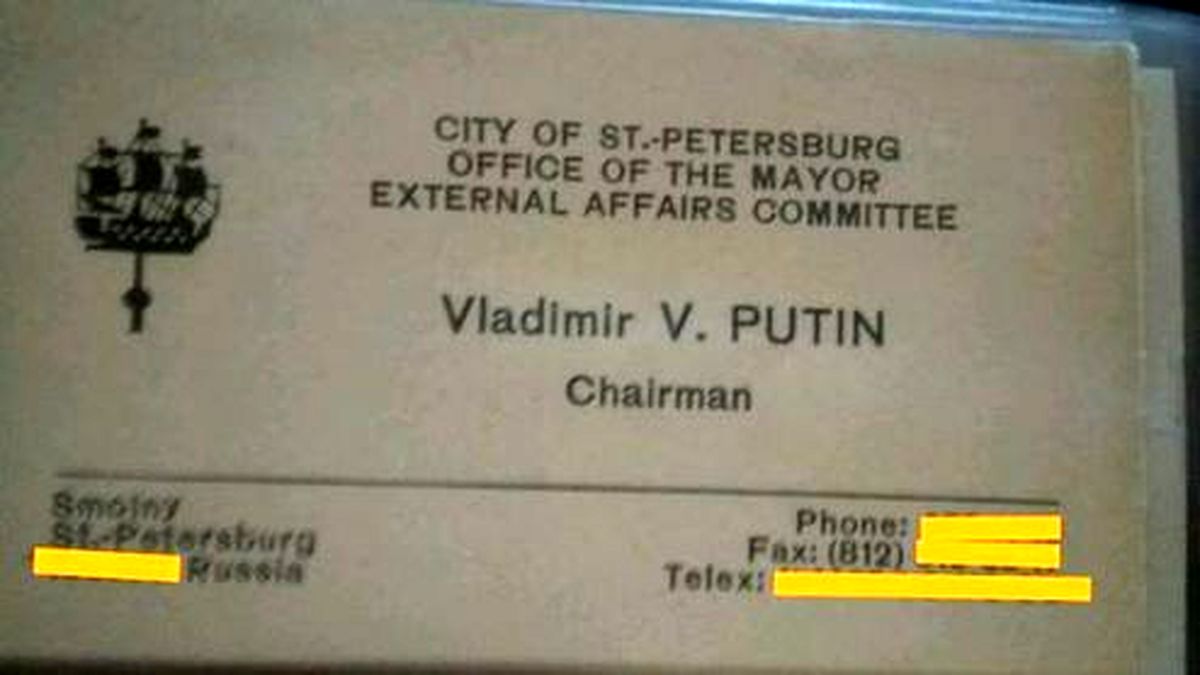 کارت ویزیت پوتین فروخته شد! +عکس