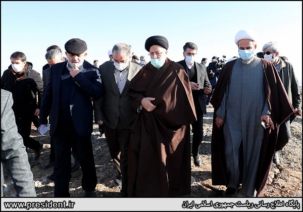 تصاویر: بازدید رییس جمهور از محل دپوی پسماند روی زنجان