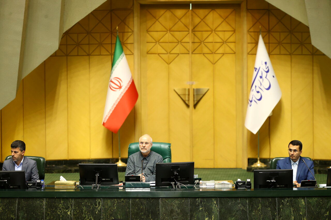 قالیباف: تقویت بنیه دفاعی کشور با سرعت و جدیت در حال پیگیریست