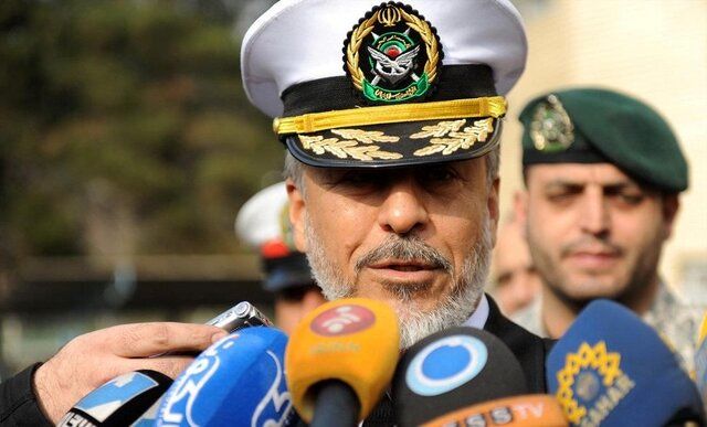 دریادار سیاری: امروز ارتش از توان بسیار زیادی در عرصه پهپادی برخوردار است