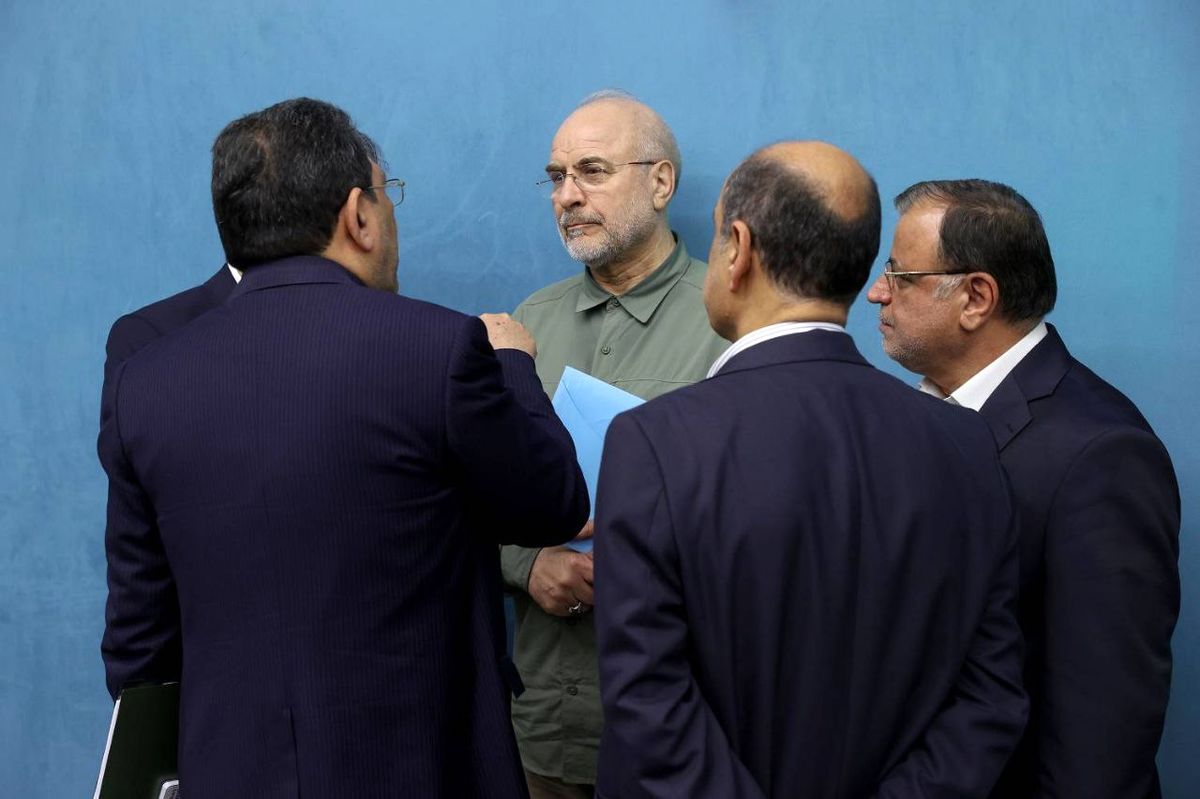 گزارش صداوسیما از نشست رئیس‌جمهور و رئیس مجلس با استانداران استان‌های مرزی