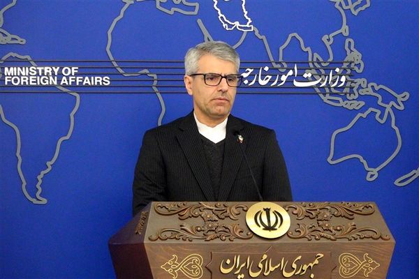 واکنش بقایی به خبر سفر لاریجانی به عمان 