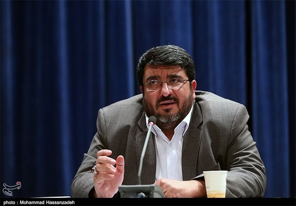 ایزدی: چینیها میدانند اگر روسیه زمین بخورد بعد از آن نوبت خودشان خواهد شد