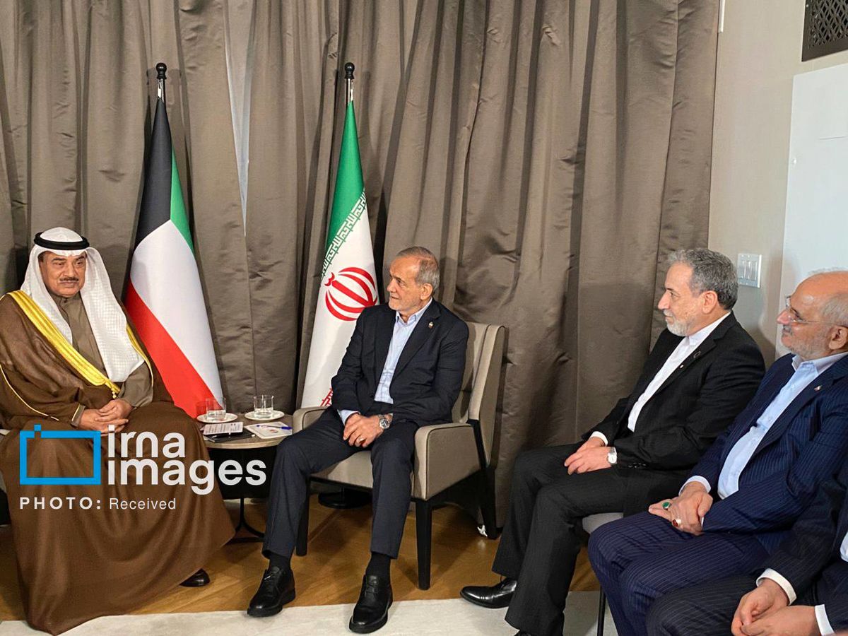 دیدار و گفت‌وگوی پزشکیان و ولیعهد کویت در نیویورک