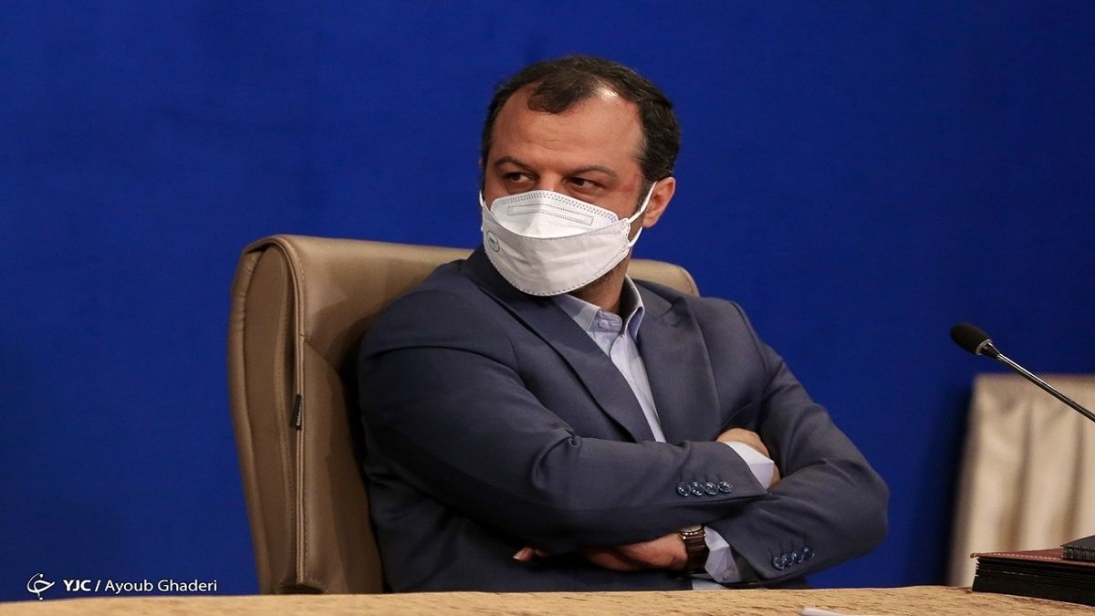 دولت در مورد حذف ارز ۴۲۰۰ تومانی چه تصمیمی دارد؟ /پاسخ وزیر اقتصاد