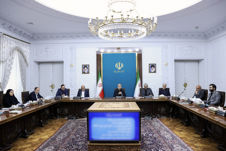 پزشکیان:سرمایهگذاری مشترک در مناطق آزاد رویکرد «برد-برد» برای طرفین داخلی و خارجی است