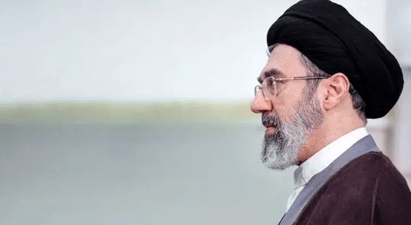 پاسخ رهبر انقلاب به نامه جمعی از فعالان مردمی حوزه جمعیت