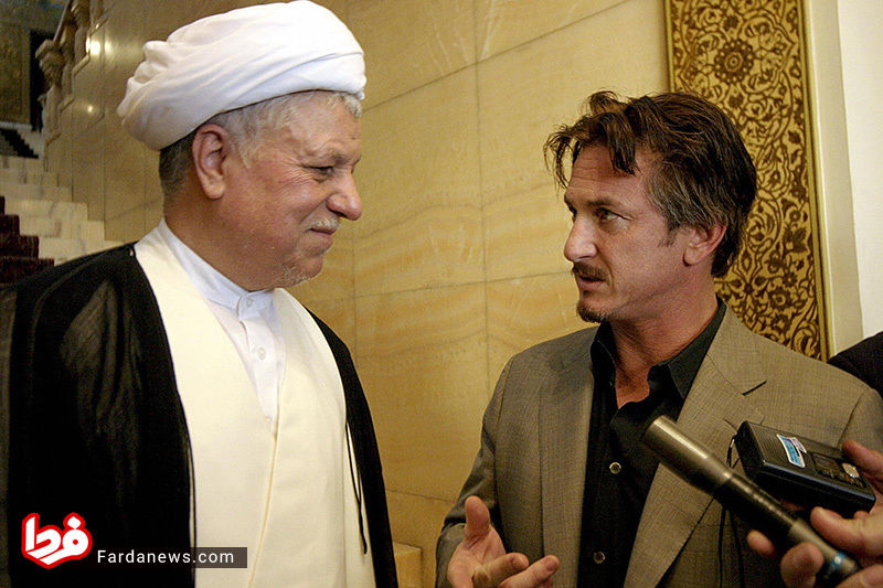 عکس: دیدار بازیگر مشهور هالیوود با آیت الله هاشمی