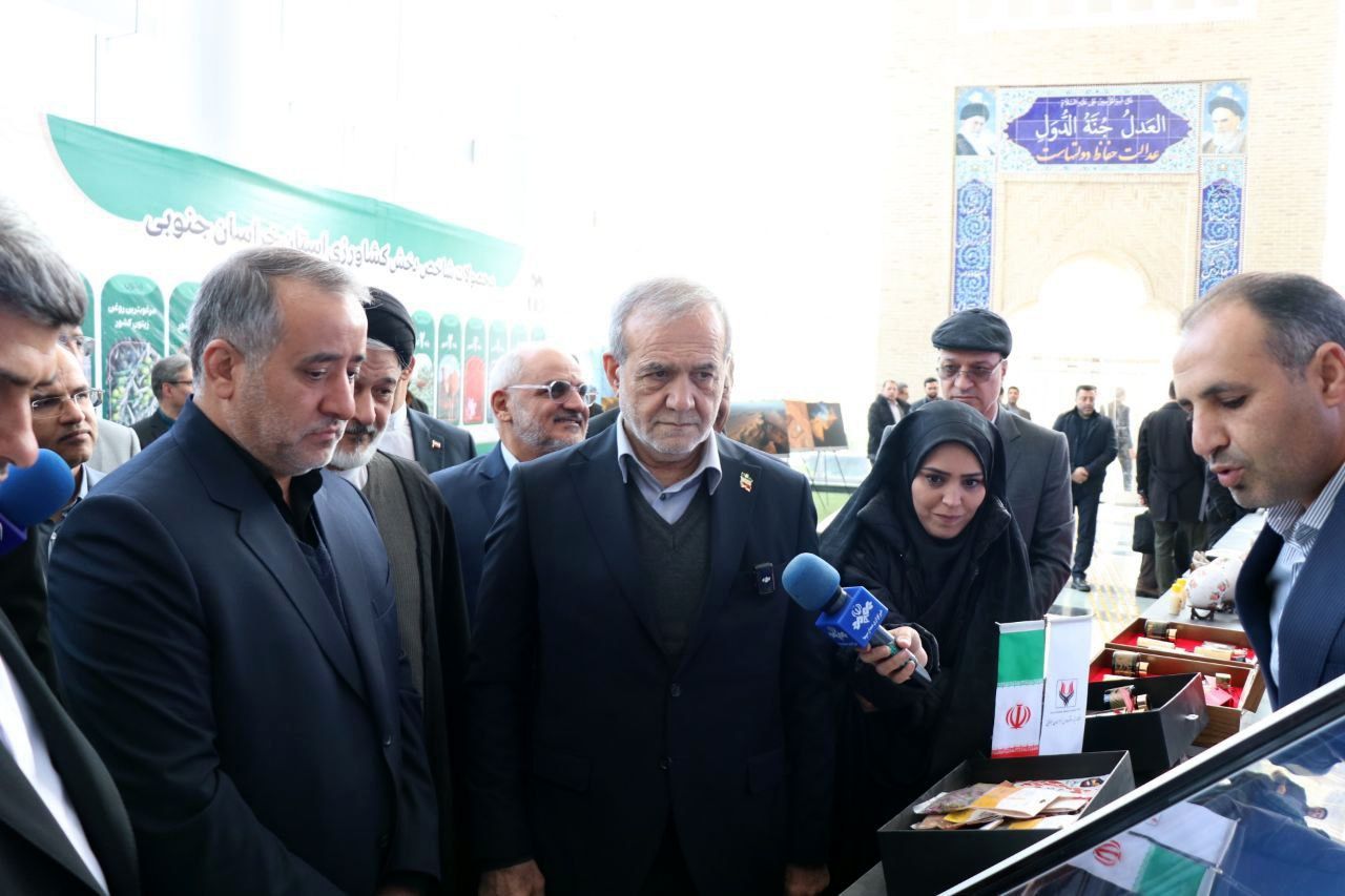 ورود رئیس‌جمهور به استانداری خراسان جنوبی