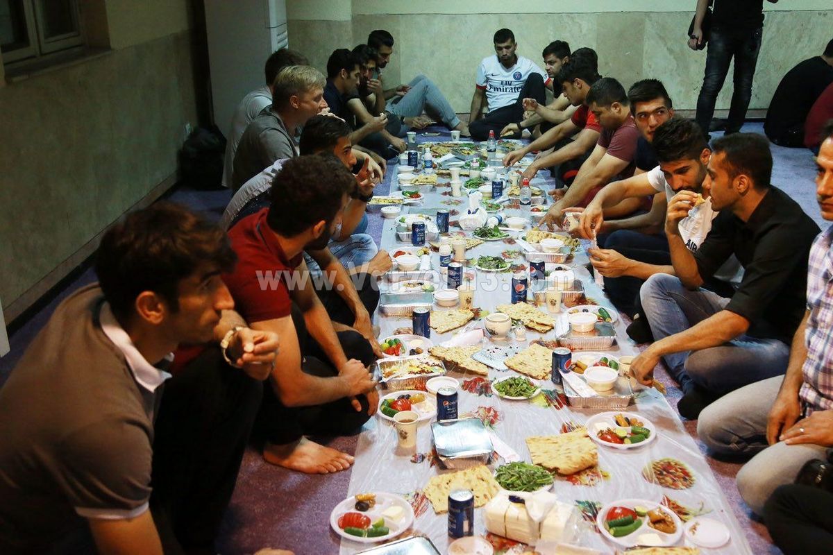 پرسپولیسیها در ضیافت افطار برانکو +عکس