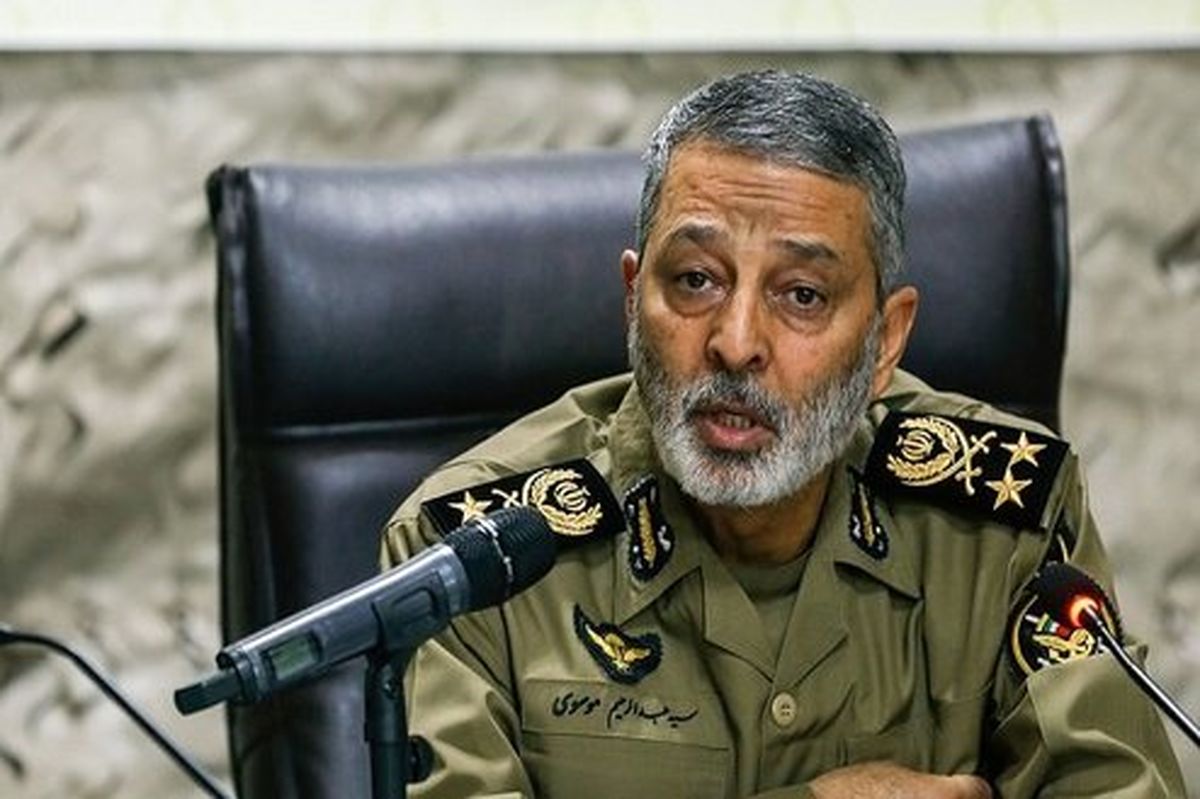 سرلشکر موسوی: با قدرت به دنبال آرمانهای انقلابی خود حرکت می کنیم