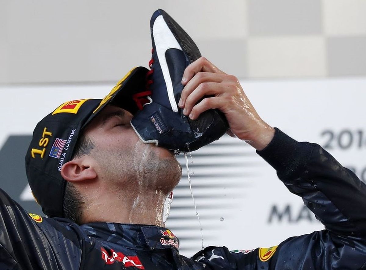 عکس: حرکت عجیب راننده فرمول یک پس از پیروزی