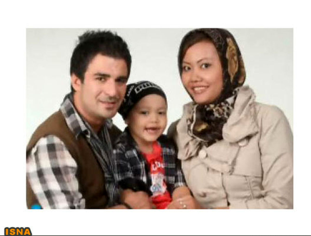 عکس/ یوسف تیموری، همسر و فرزندش